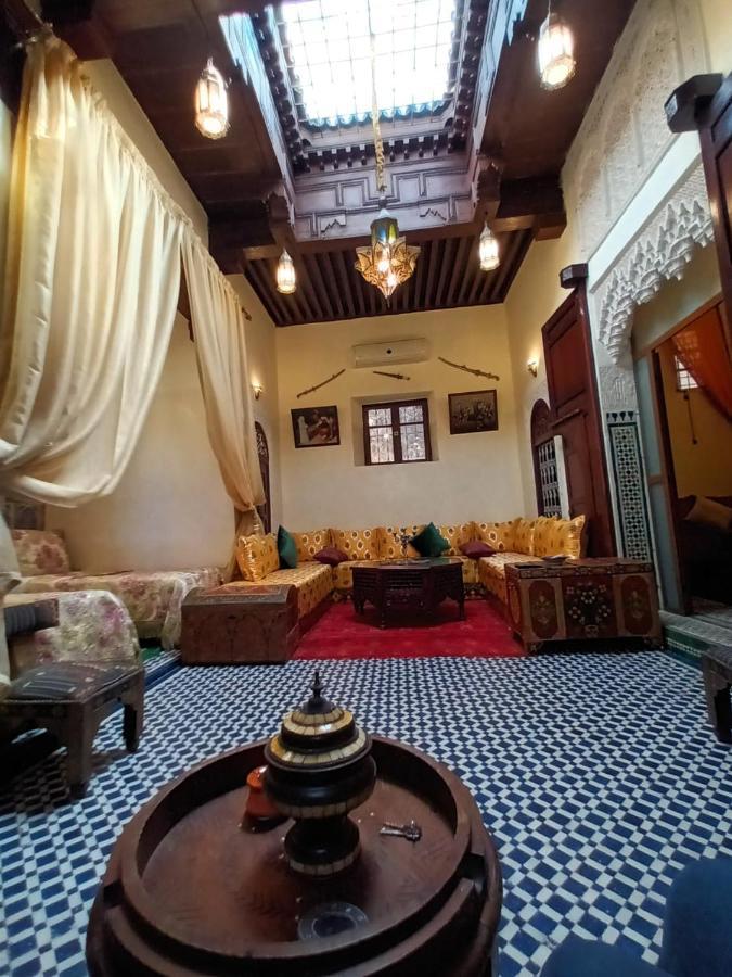 Riad Avec Terrasse Privee Et Piscine Partagee A 300M Fez Exterior foto